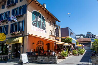 Happy Inn Lodge - Swiss Hostels