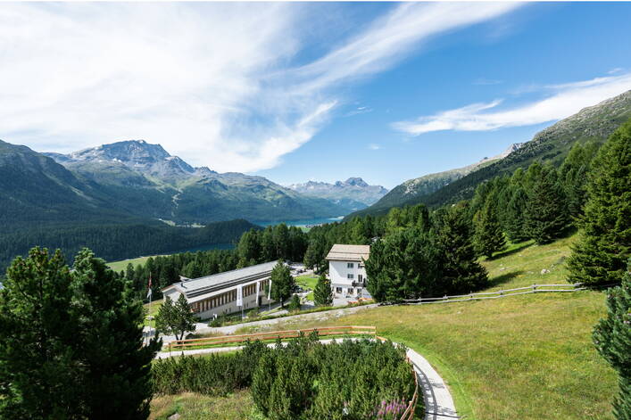 Hostel by Randolins St. Moritz - Swiss Hostels